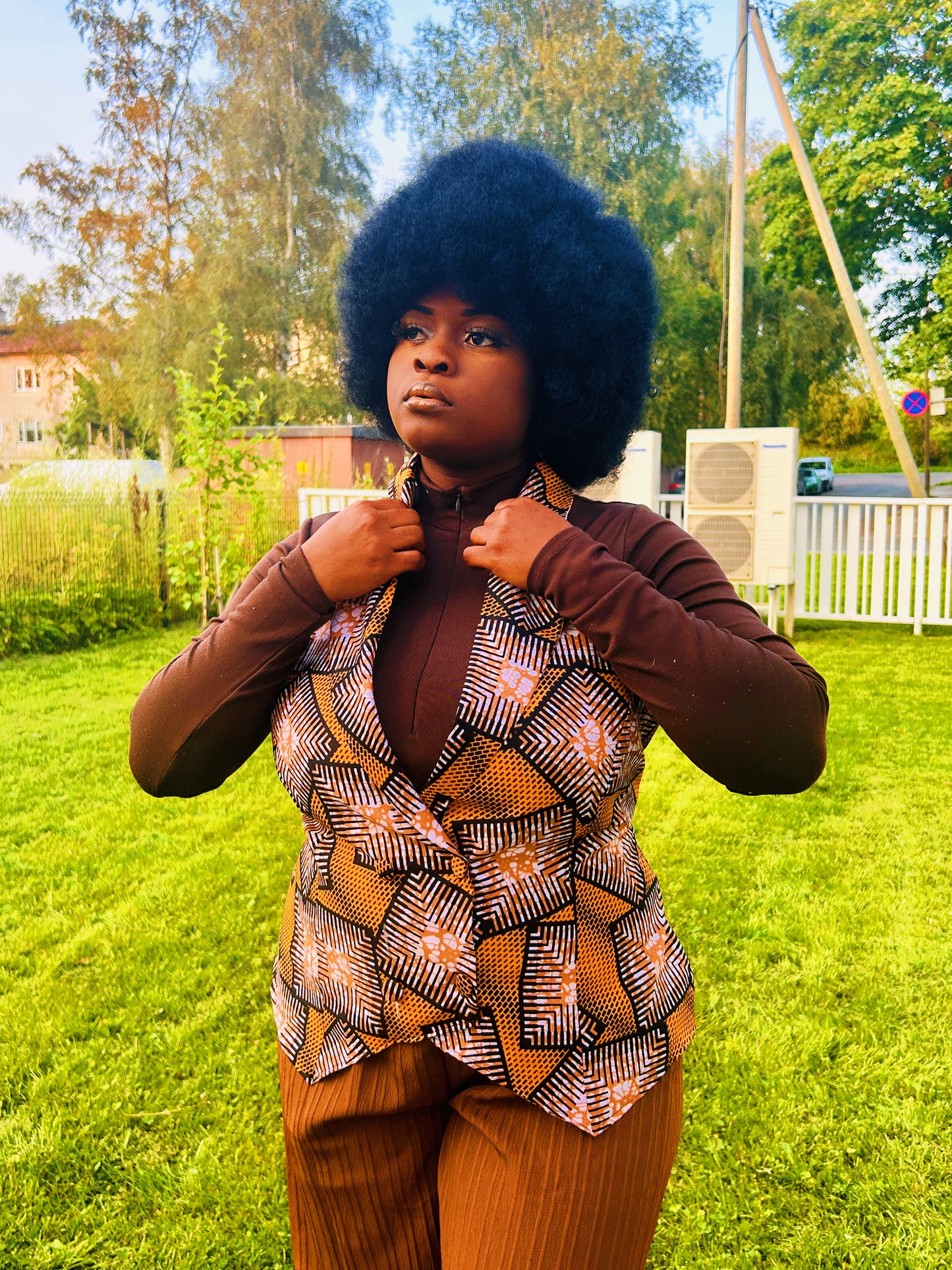 ITUNU Halter Waistcoat