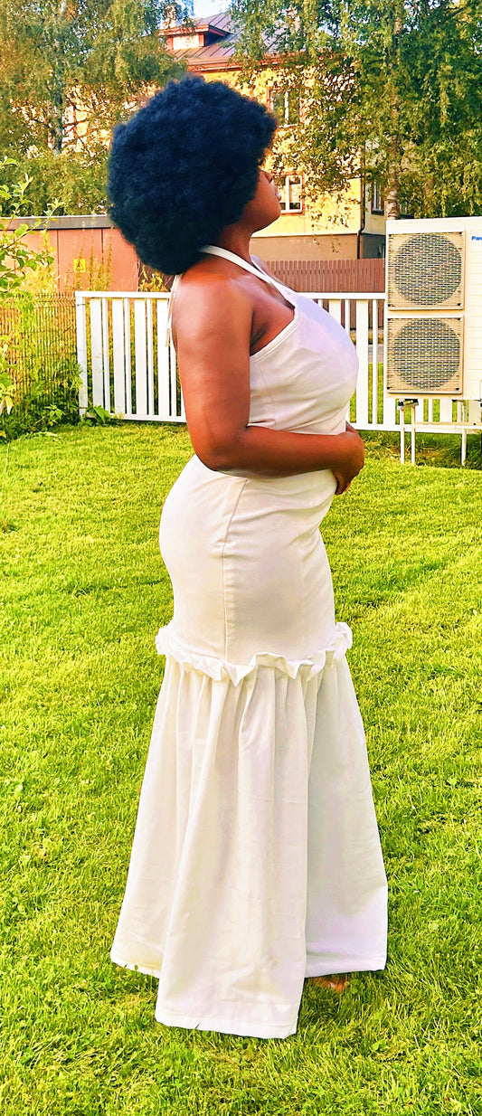 ITUNU Cross-Neck Maxi Gown